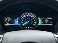 * Intelligent 4WD with different drive modes * 7-passenger seating with flexible cargo space and ava... (image 6)