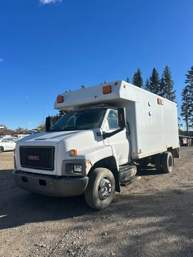 2008 GMC C6500580120325989355521