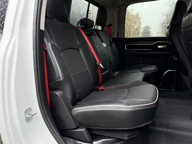 2024 Ram 5500 Heavy Duty Laramie 4x4 Crew Cab Cummins Service Tr in Heavy Trucks in Regina - Image 44