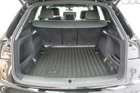 This Audi Q5 delivers a Intercooled Turbo Gas/Electric I-4 2.0 L/121 engine powering this Automatic... (image 8)