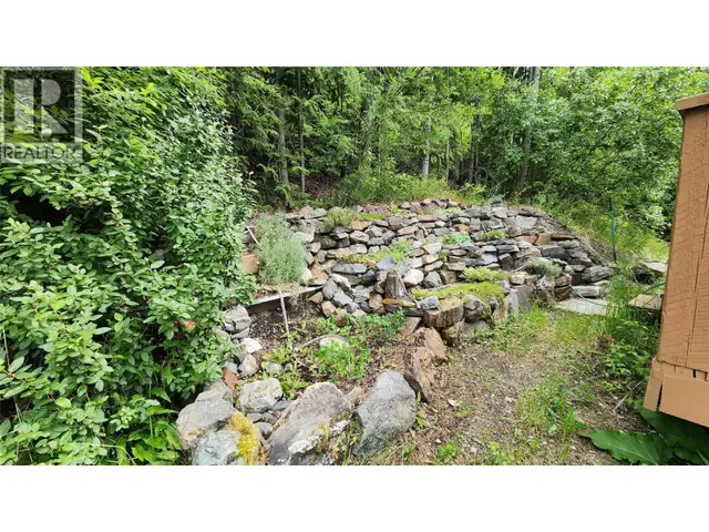 3015 6 Highway Nakusp, British Columbia in Houses for Sale in Nelson - Image 23