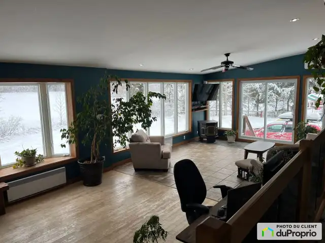 $395,000 - 1 1/2 Storey for sale in Baie-Comeau62863773948034122