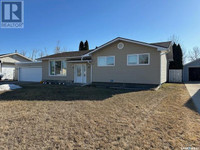 43 Jubilee CRESCENT Melville, Saskatchewan