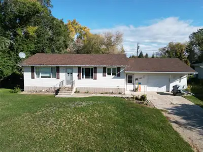 R34//Cartwright/Renovated and move in ready home located on a large 100 x 120 corner lot. This home...