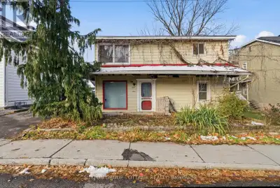 Amazing opportunity to own and either redevelop or renovate on a 50 X 95 FOOT lot in an incredibly c...