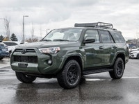 No Accidents - One Owner - Roof Rack/Cargo Basket - Running Boards - Backup Camera Rugged, capable,... (image 3)