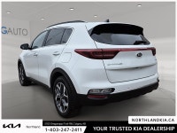 2020 Kia Sportage EX Odometer is 39166 kilometers below market average! Ready for anything, from the... (image 1)