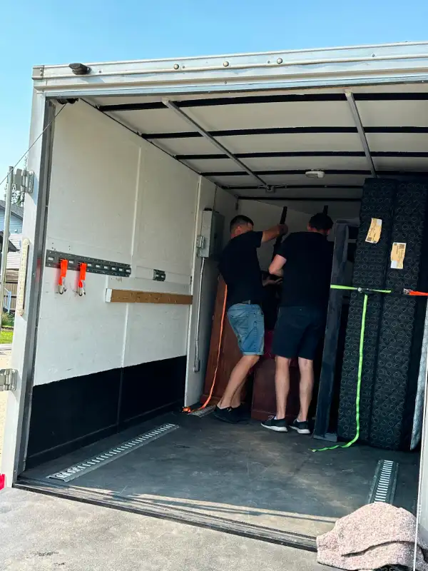 ❗️DELIVERY TRUCK✅ 2 men/truck from 60$❗️NO HIDDEN FEES in Moving & Storage in Calgary - Image 8