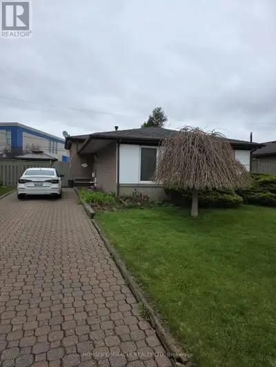 Move-In Ready Lease Opportunity! Welcome to this beautifully maintained 3-bedroom detached home in o...