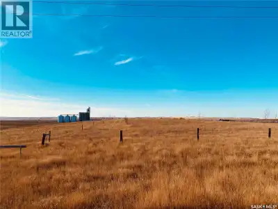 Discover your perfect oasis on 5 sprawling acres! Experience the tranquility of country living while...