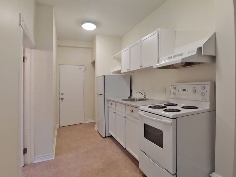 Rent Ottawa, Bachelor in CentreTown, Newly Renovated Long Term