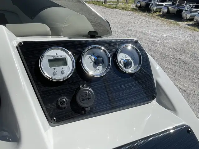 2025 SunChaser Geneva 20 LR PSB Incl. Suzuki 90HP in Powerboats & Motorboats in Barrie - Image 11