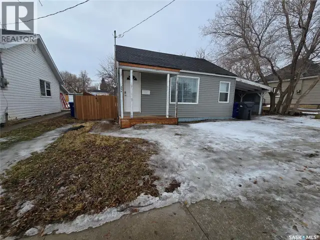 336 2ND AVENUE SE Weyburn, Saskatchewan in Houses for Sale in Regina - Image 3