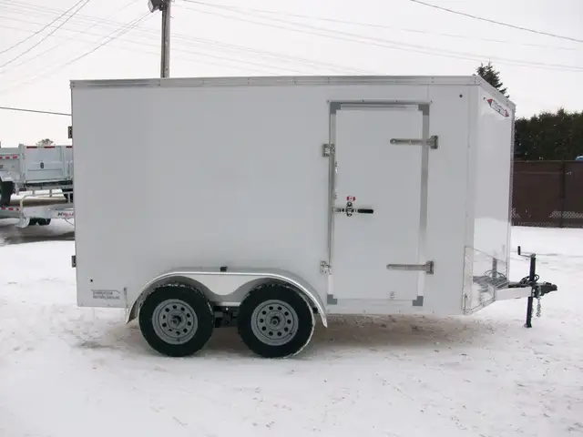 2025 Weberlane CARGO ALUMINIUM 6' X 12' V-NOSE 2 ESSIEUX VTT MOT in Cargo & Utility Trailers in Laval / North Shore - Image 5