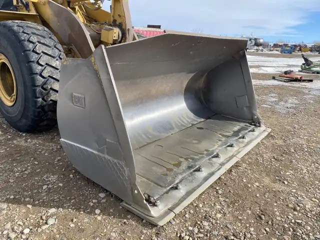 2011 Caterpillar Wheel Loader 972H in Heavy Equipment in Grande Prairie - Image 35