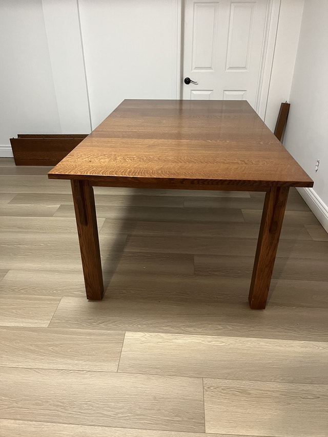 URBAN AMISH Quarter sawn white oak dining set Dining Tables & Sets Ottawa Kijiji