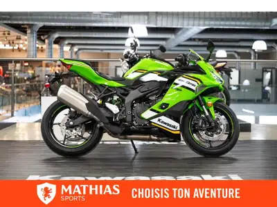 Concessionnaire des véhicules neufs et d'occasion. Super Sport KAWASAKI Ninja ZX-4RR KRT 2025 Dans u...