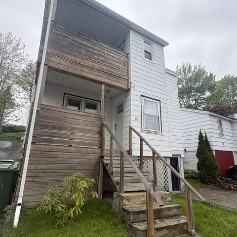 16 COTTAGE ROAD - UPPER&LOWER UNITS AVAILABLE NOW! LAUNDRY INCL in Long Term Rentals in City of Halifax - Image 2