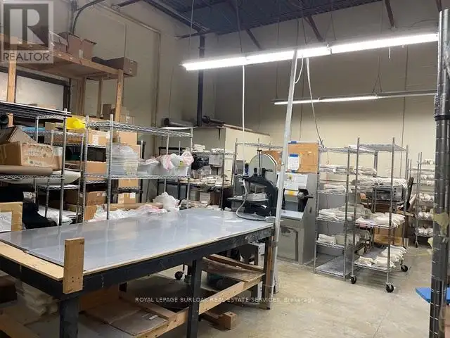 E8 - 1155 APPLEBY LINE Burlington (Industrial Burlington), Ontar in Commercial & Office Space for Rent in Oakville / Halton Region - Image 5