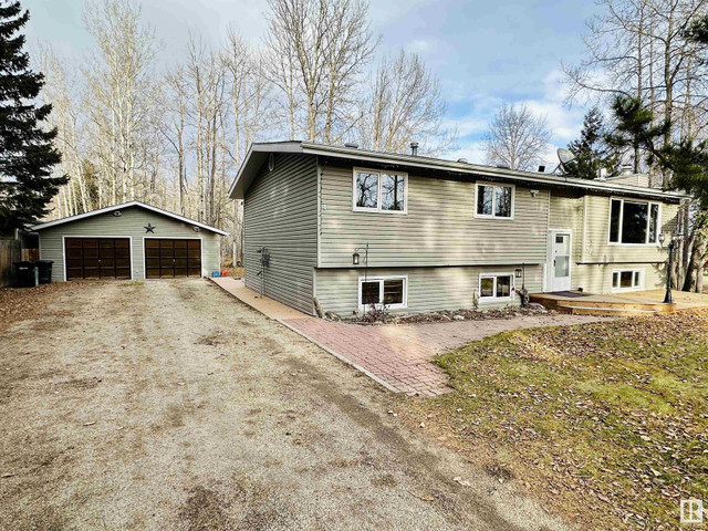 4004 50 AV Drayton Valley, Alberta in Houses for Sale in St. Albert - Image 2