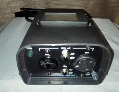 Power house genset Parallel power unit. 4000 watt with 2 generators. $100.00 Folding aluminium Rv la...