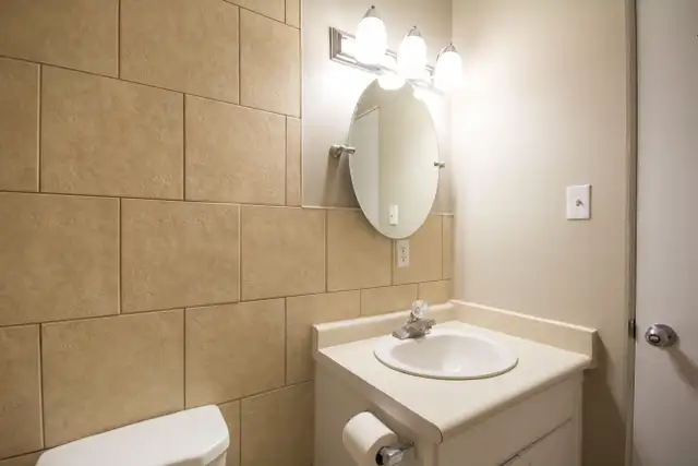 ALL INCLUSIVE - Westwood Garden Apts 1BR Apt Available Now in Long Term Rentals in Kitchener / Waterloo - Image 15