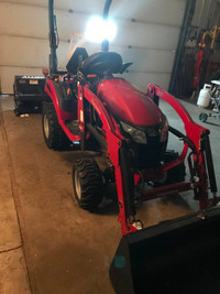 2019 Mahindra eMax 20S HST with attachments ----- Estevan -----