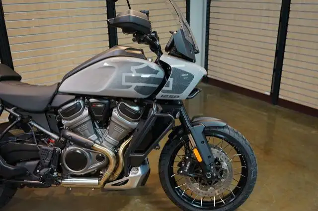 2025 Harley-Davidson RA1250S - Pan America 1250 Special in Sport Touring in Lethbridge - Image 5