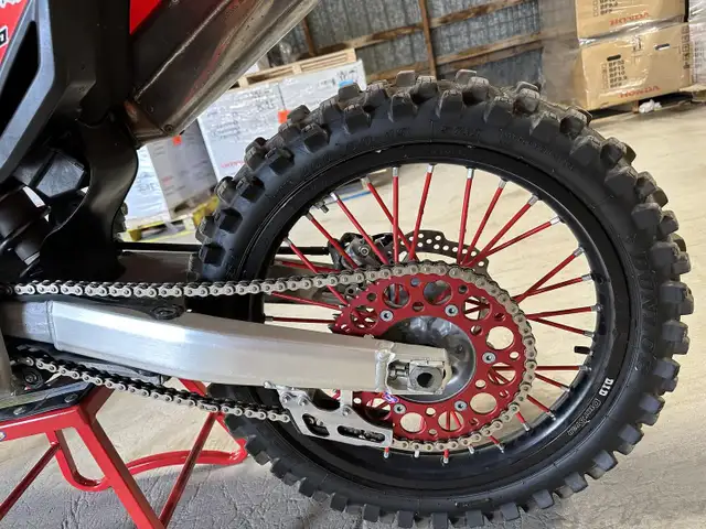 2022 Honda CRF 450R in Dirt Bikes & Motocross in Ottawa - Image 7