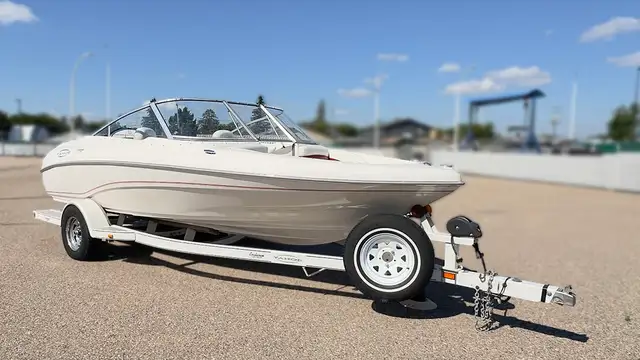 2001 Tahoe Q3 used bowrider fiberglass boat in Powerboats & Motorboats in Prince Albert - Image 8