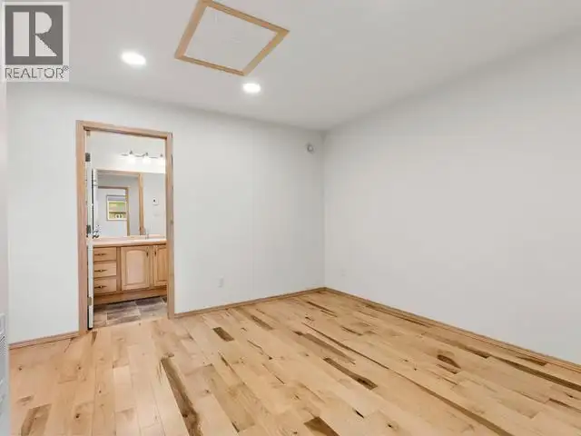 61 WYVERN AVENUE Whitehorse, Yukon in Houses for Sale in Whitehorse - Image 23