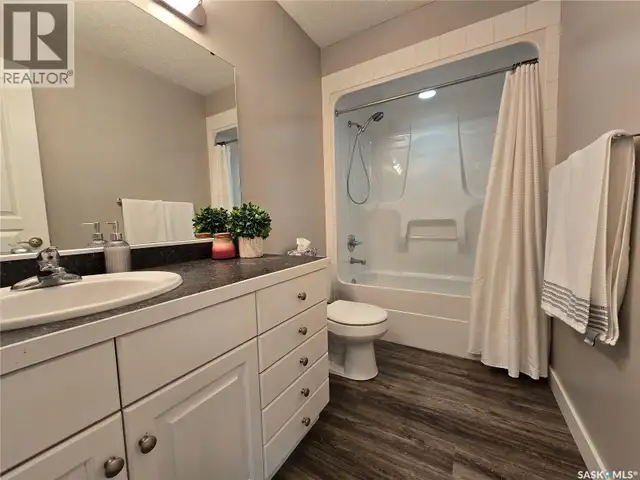 752 McTaggart DRIVE Weyburn, Saskatchewan in Houses for Sale in Regina - Image 12
