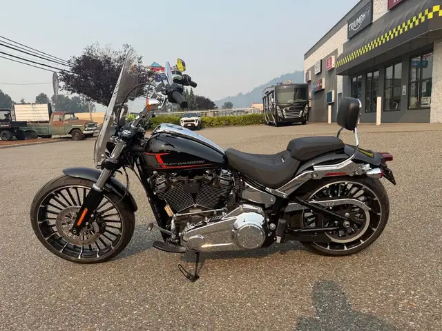 2024 Harley-Davidson Breakout in Street, Cruisers & Choppers in Chilliwack - Image 3