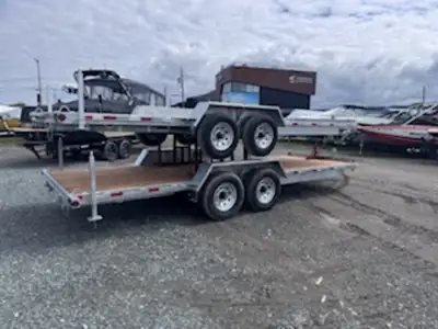 2 ESSIEUX DE 7000 LBS80*16+ 4''=20'JACK STABILISATEURJACK. Informations du véhicule fournies par Aut...