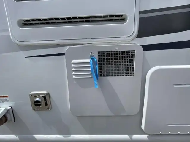 2022 Adventurer LP Class C Adventurer 19RD in RVs & Motorhomes in Dawson Creek - Image 13