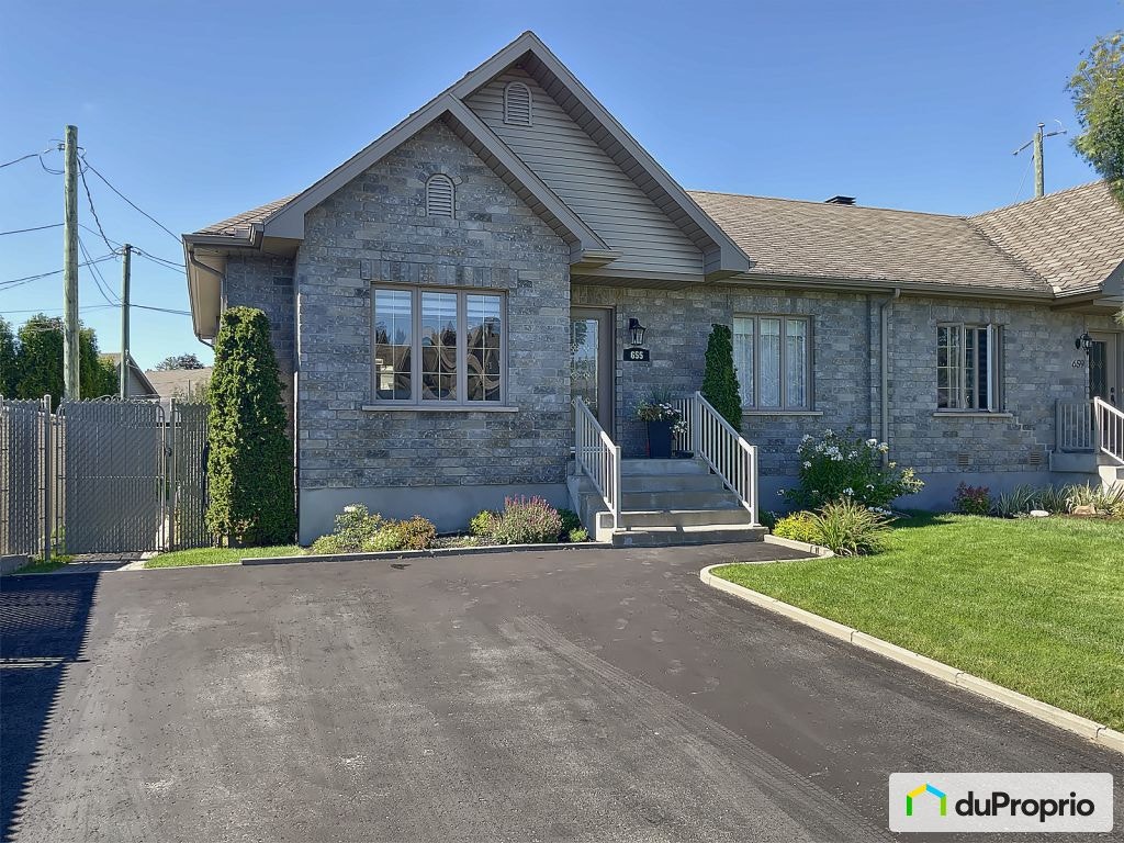 $450,000 - Semi-detached in Trois-Rivières (St-Louis-De-France) — photo 1