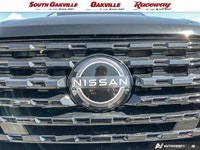 Apple Carplay / Android Auto, Air Conditioning, Cloth Seat Trim, Power steering, Power windows, Rear... (image 8)