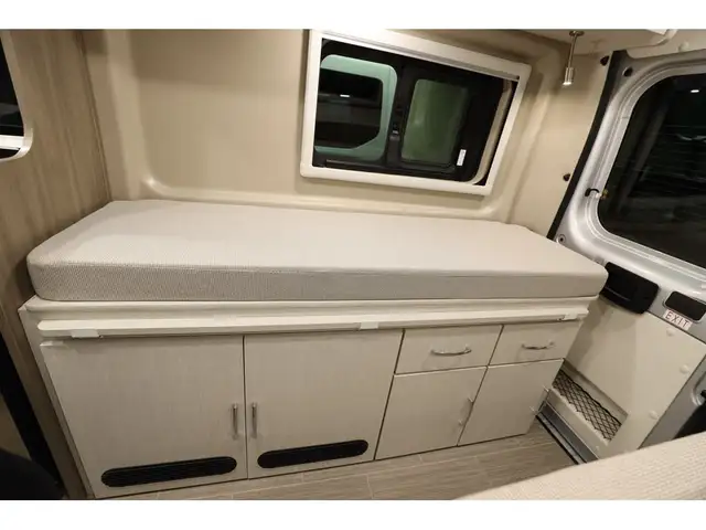 2022 Thor Motor Coach Tellaro Sequence / tellaro 20A Classe B av in Travel Trailers & Campers in Laval / North Shore - Image 16