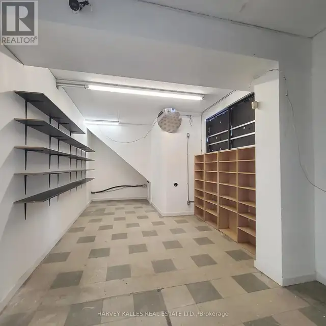 3829 LAKE SHORE BOULEVARD W Toronto (Long Branch), Ontario in Commercial & Office Space for Rent in Mississauga / Peel Region - Image 3
