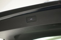 Only 8,150 KM!! The all-new 2025 VW Tiguan has been completely re-imagined with sporty, eye-catching... (image 9)