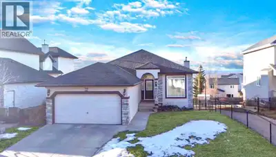 Honey stop the car! This is it! Massive Mountain Views on a Green space! Seller Motivated! This walk...