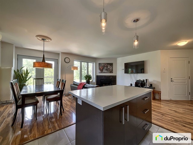 $429,000 - Condominium for sale in Longueuil (St-Hubert) — photo 1