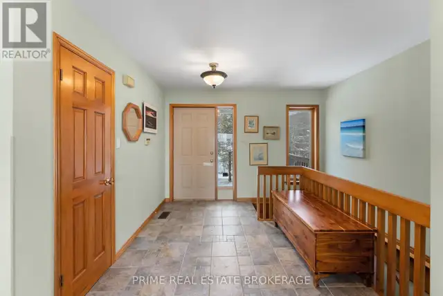 9856 HURON PLACE Lambton Shores (Grand Bend), Ontario in Houses for Sale in Grand Bend - Image 7