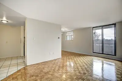 Brampton 2 Bedrooms Apartment for Rent - 186 Church Street, East, View more