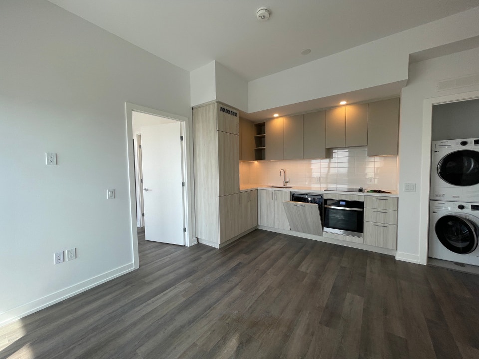 VINCENT CONDOS: Brand New 2 Bed/2Bath Corner Condo For Rent 4