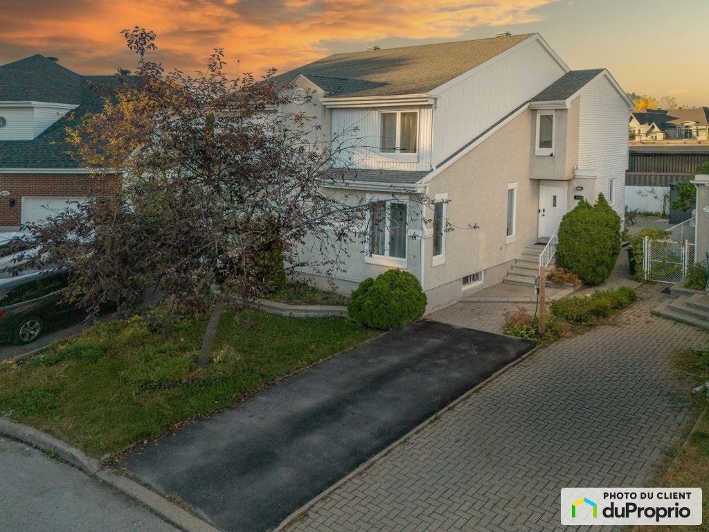 $628,000 - Semi-detached for sale in Ste-Dorothee — photo 1