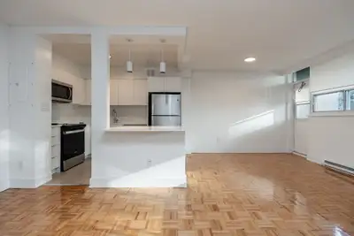Renovated two bedroom, Dixon and Islington - ID 2899, View more