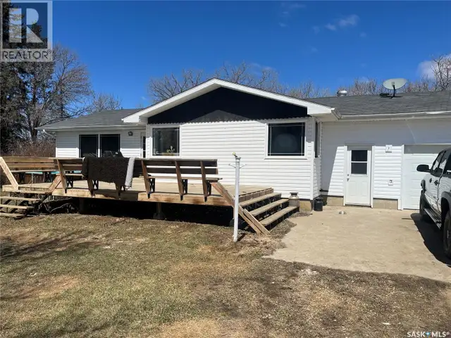 HooDoo Acreage Hoodoo Rm No. 401, Saskatchewan in Houses for Sale in Saskatoon - Image 4