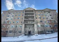Bright & Furnished 5 Bedroom Apartment Steps from Laurier/UW!