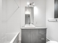 Condo rental-Apartment for rent-logement appartement locatif-Studio 2.5 2 1/2-Quartier des spectacle... (image 2)